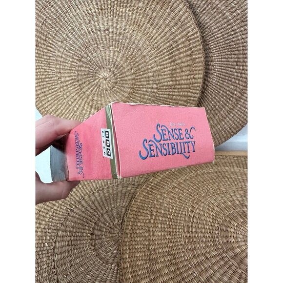 Vintage Jane Austen’s sense & sensibility VHS set - Picture 7 of 8